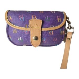 Dooney & Bourke Vintage Purple Designer Logo Wristlet Heart Hangtag Clutch Strap